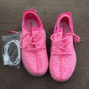 SLICKKICKS PRISM LIGHT UP SHOES Size 2 BRAND NEW